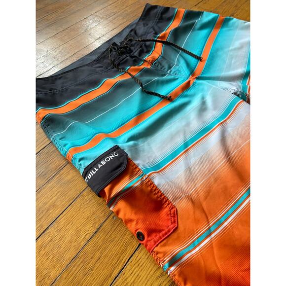 BILLABONG 22" Multicolored Stripe Boardshorts sz 38 - Picture 5 of 12